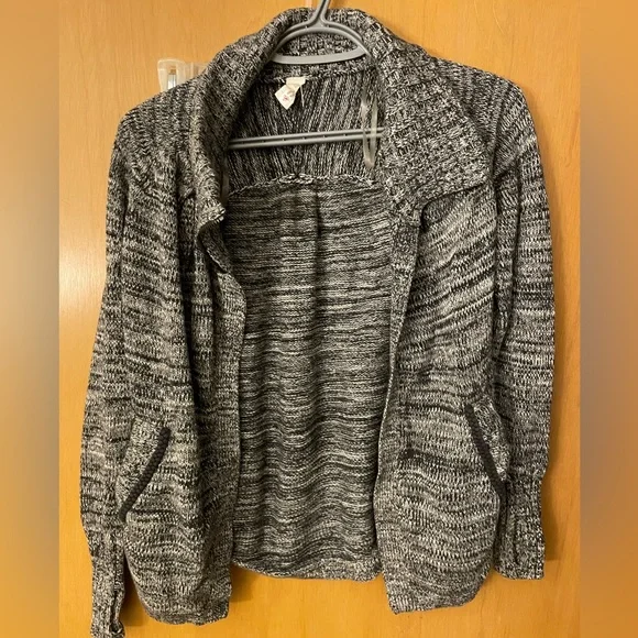 Ivivva wrap sweater deals